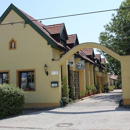 Levanda Panzió Kópháza Exterior foto
